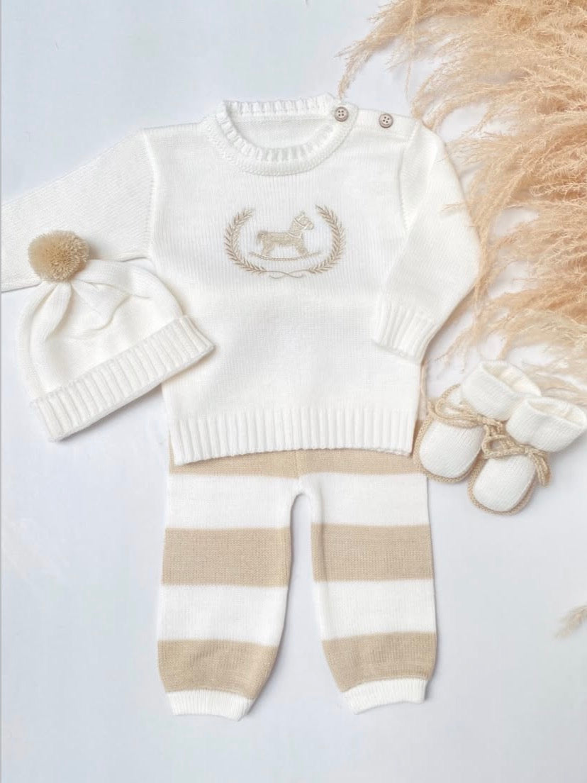 Set horse arena. 1 a 4 meses