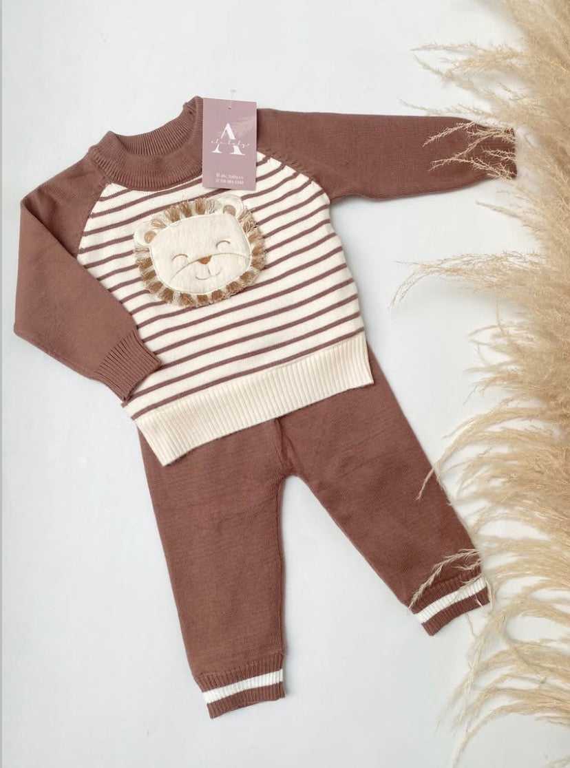 Conjunto de  leon café