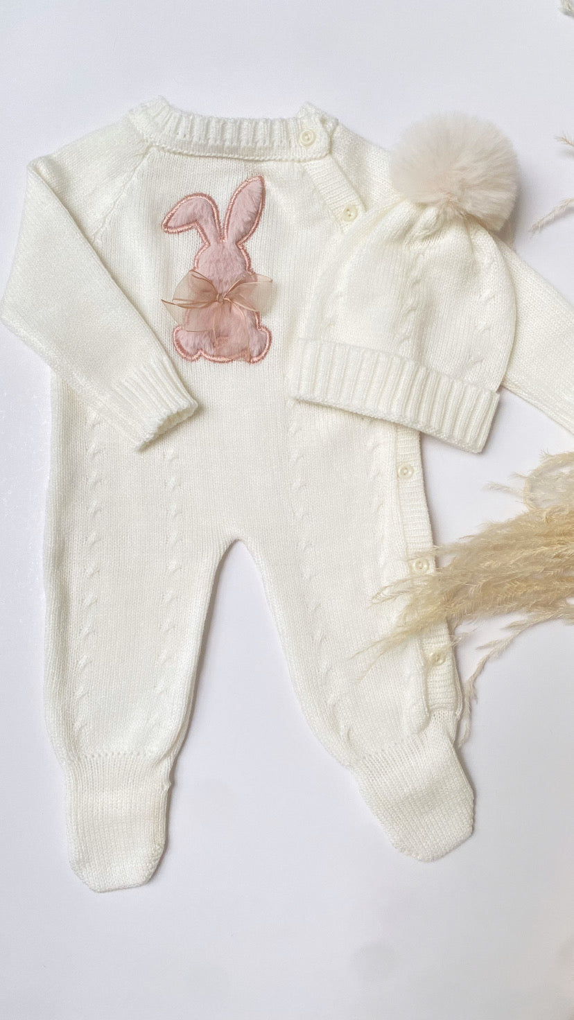Set Enterizo RN bunny hueso + palo de rosa