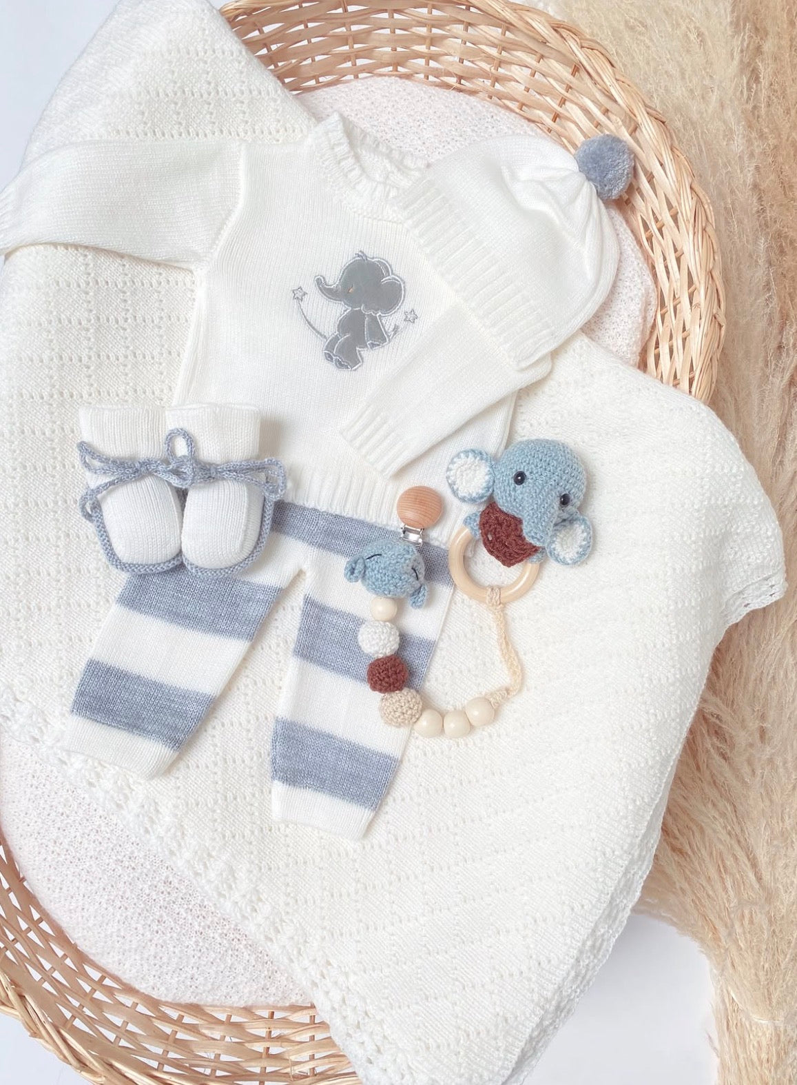 Set elefante gris rayas RN